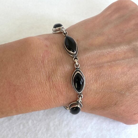 Sterling Silver Southwest Style Marquise Black Onyx Link Bracelet 6"-6.75" - Picture 1 of 16